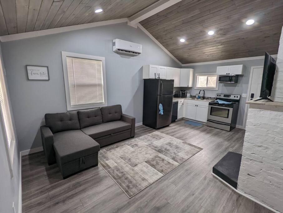 Summerlee - Beautiful Remodeled *