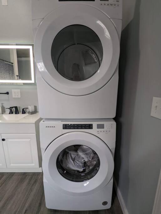 Summerlee - Beautiful Remodeled *