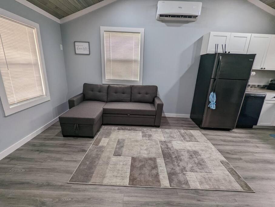 Summerlee - Beautiful Remodeled *